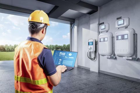 Smart Meter Technology Explore Modern Energy Tracking Systems