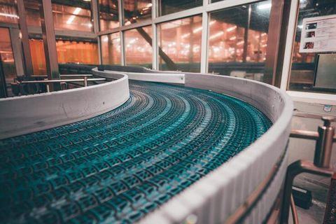 Wire Mesh Conveyor Belt: Explore Designs for Industrial Material Handling