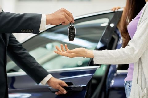 Car Rental Service Guide: Overview of Cars, Pickup Steps, and Key Facts