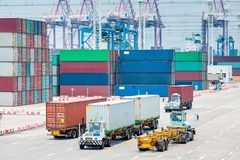 Intermodal Freight Transportation Operations: Explore How Cargo Moves Across Modes