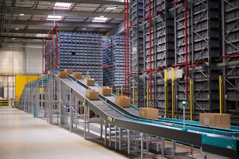 Conveyor Belt Systems Guide: Basics, Types, and Industrial Applications